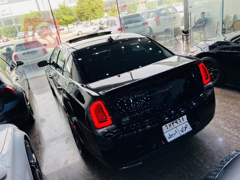 کرایسلەر 300